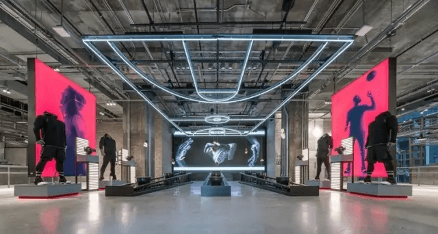 Adidas纽约第五大道旗舰店